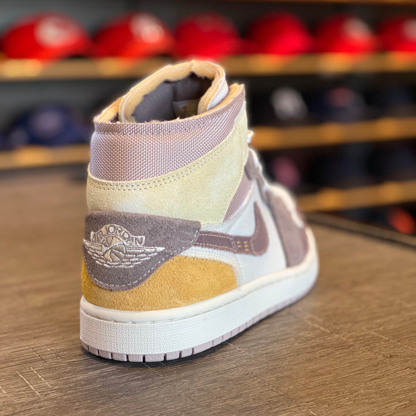 Tenis nike Air jordan 1 mid se craft DM9652 102 Beige,amarillo, blan